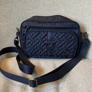 Lug Carousel in Black